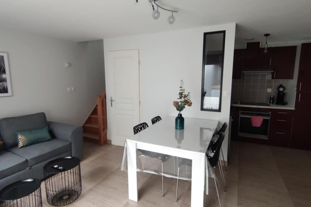 Maison De Ville 600 M Du Marche La Rochelle  Kültér fotó